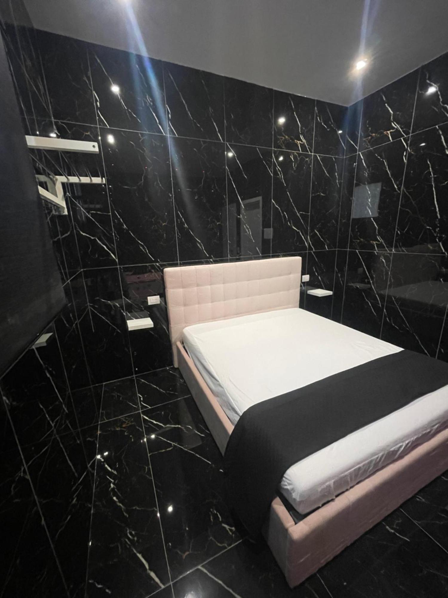 Life Hotel كاسالنْووفو دي نابولِ المظهر الخارجي الصورة